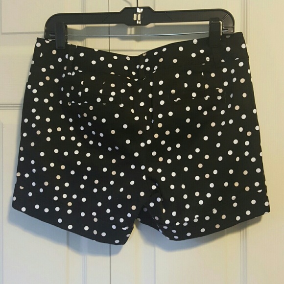 WHBM Black Polka Dot Shorts 6 - Picture 5 of 5